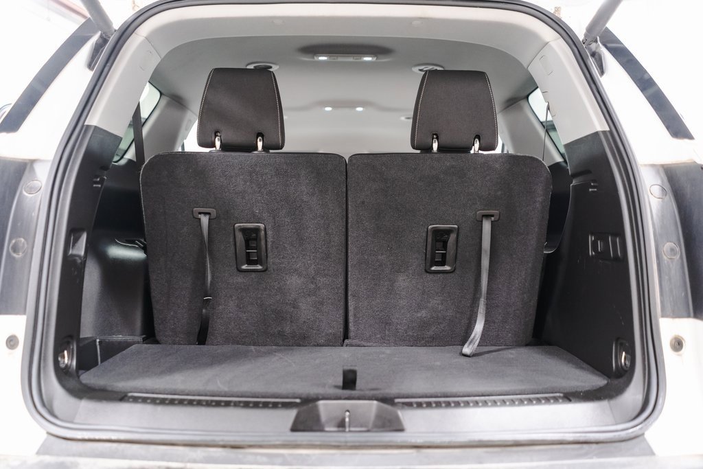 Used 2023 GMC Acadia SLE w/ Driver Convenience Package image 41