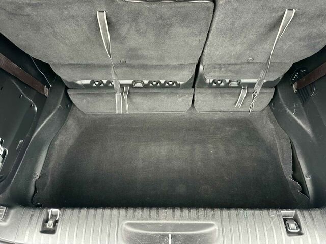 Used 2022 Chrysler Pacifica Touring-L w/ Uconnect Theater Family Group FWD image 19