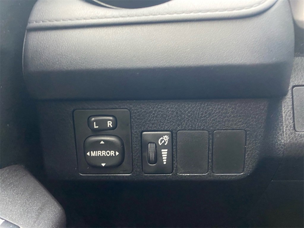 Used 2016 Toyota RAV4 LE image 20