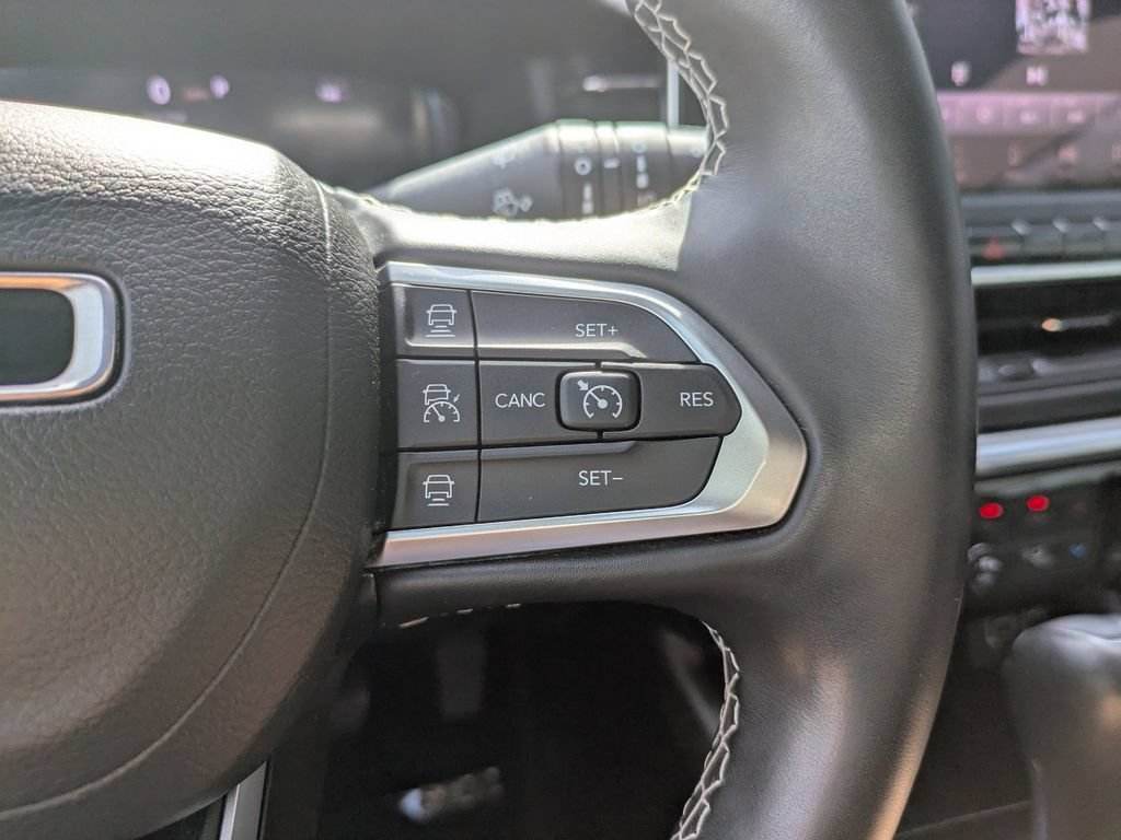 Used 2022 Jeep Compass High Altitude AWD/4WD image 29
