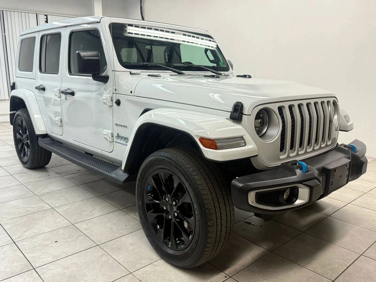 Used 2023 Jeep Wrangler Unlimited Sahara w/ Cold Weather Group image 1