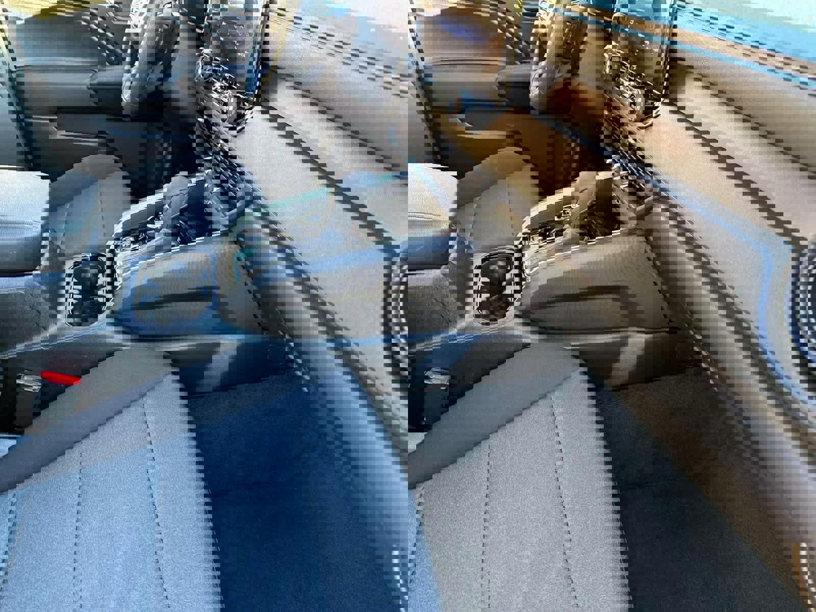 Used 2023 Chevrolet Colorado Trail Boss w/ Technology Package AWD/4WD image 8