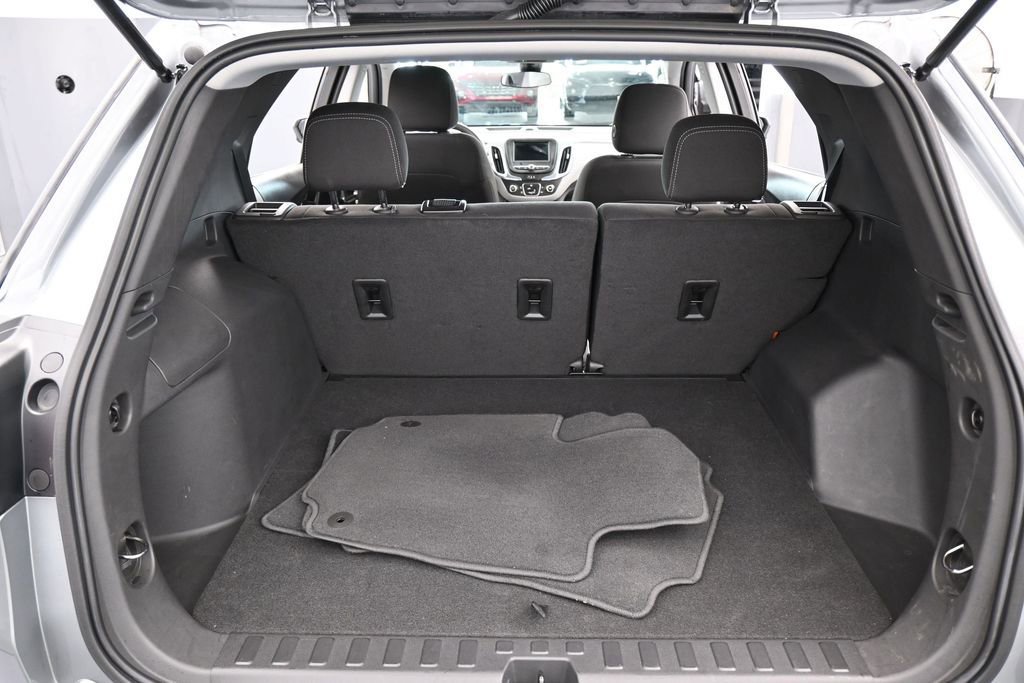 Used 2023 Chevrolet Equinox LS FWD image 38