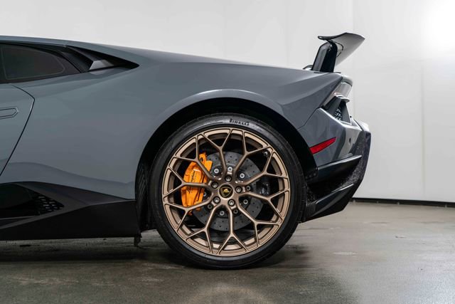 Used 2018 Lamborghini Huracan Performante image 11
