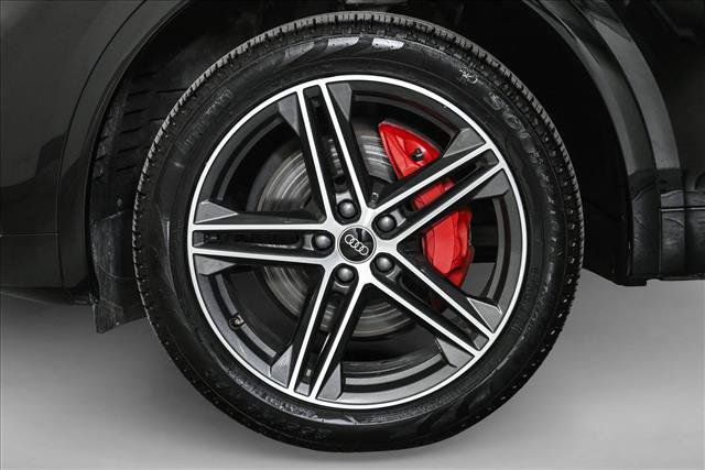 Certified 2024 Audi Q5 e Premium Plus w/ Premium Plus Package image 25