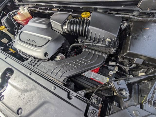 Used 2023 Chrysler Pacifica Limited image 26