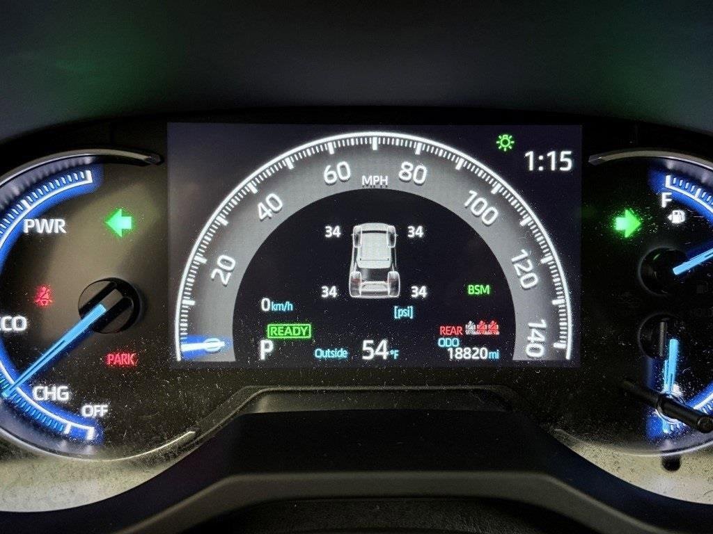 Used 2024 Toyota RAV4 SE image 33