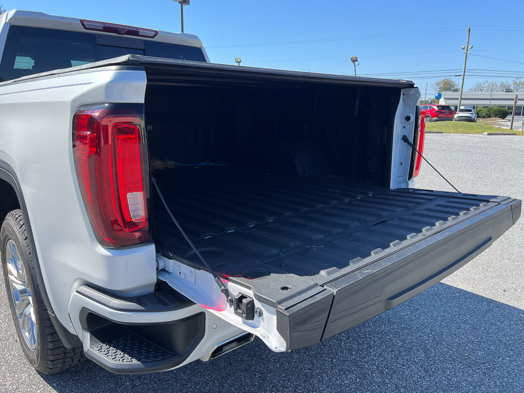 Used 2023 GMC Sierra 1500 Denali AWD/4WD image 8