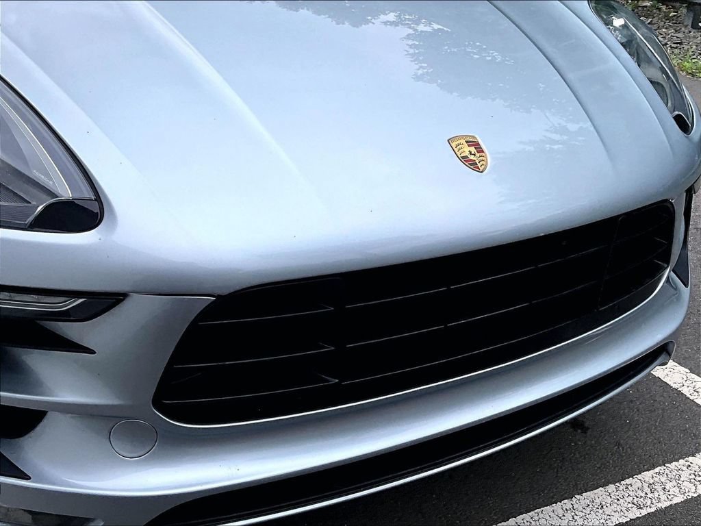 Used 2017 Porsche Macan GTS AWD/4WD image 32