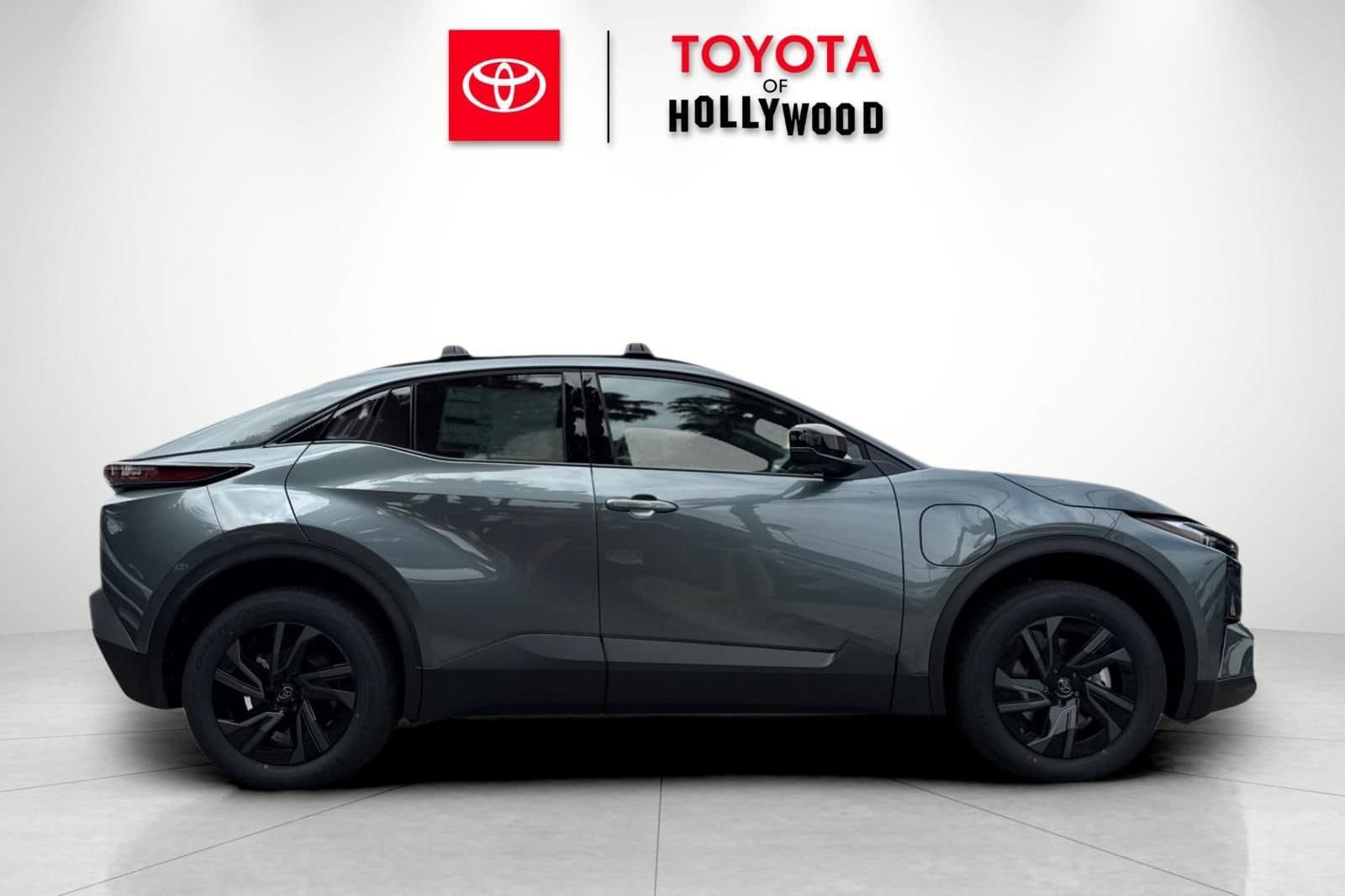 New 2026 Toyota C-HR AWD/4WD image 3