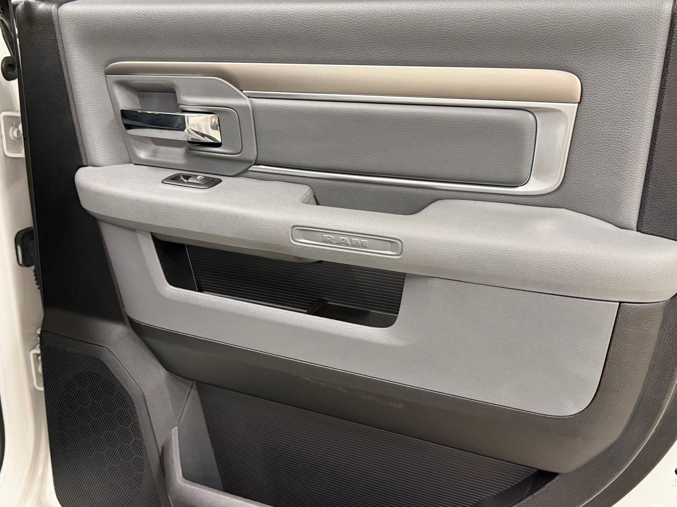Used 2016 RAM 1500 Big Horn RWD image 37
