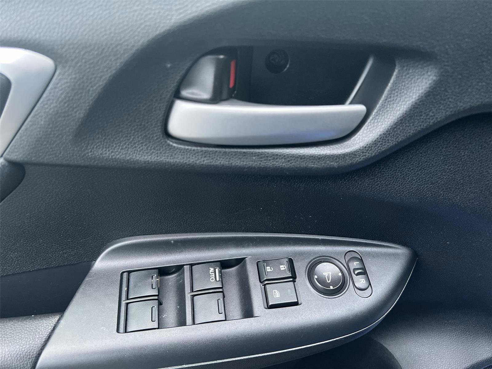 Used 2015 Honda Fit EX-L image 12