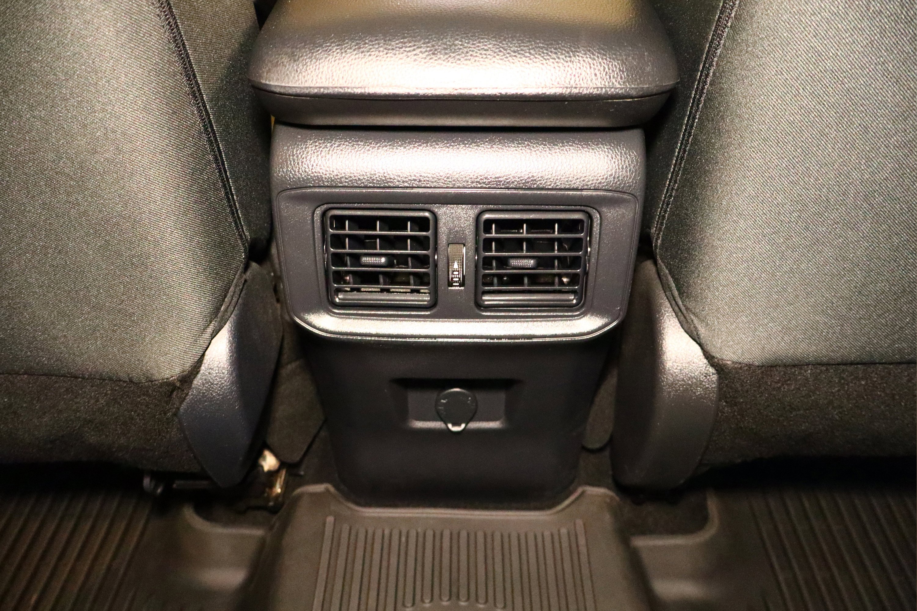 Used 2024 Toyota RAV4 LE image 36