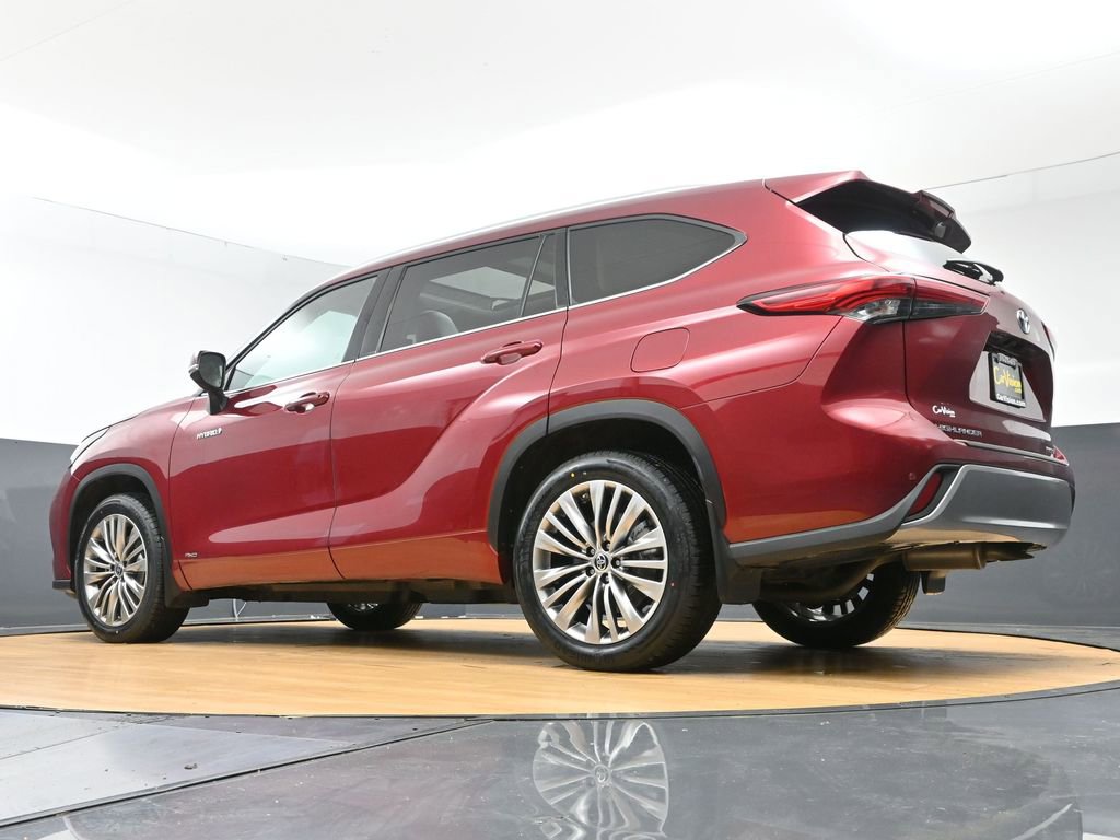 Used 2021 Toyota Highlander Platinum AWD/4WD image 56