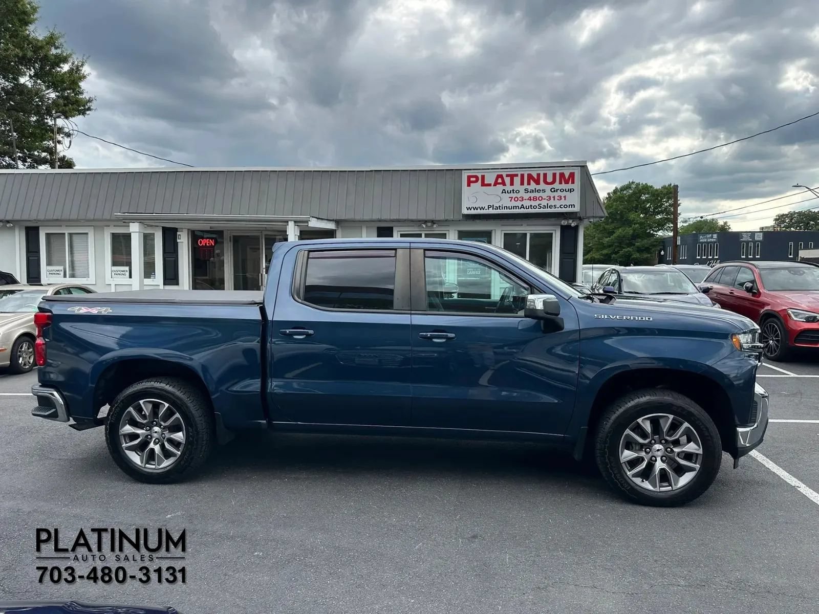 Used 2019 Chevrolet Silverado 1500 LT w/ All-Star Edition AWD/4WD image 2