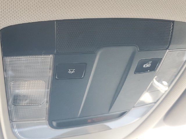 Used 2023 Kia Sorento LX FWD image 29