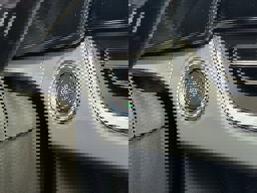 New 2026 Chevrolet Trax LT w/ Driver Confidence Package image 11