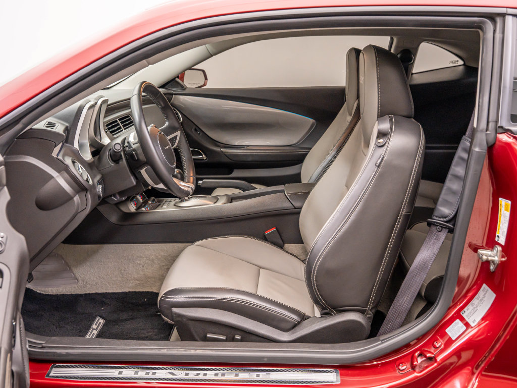 Used 2010 Chevrolet Camaro SS w/ RS Package RWD image 22
