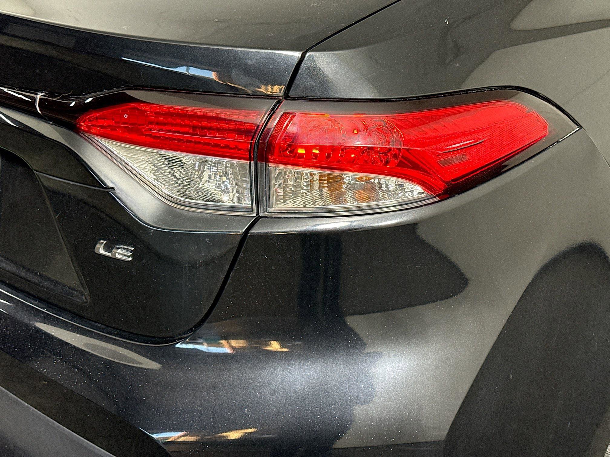 Used 2020 Toyota Corolla LE image 33