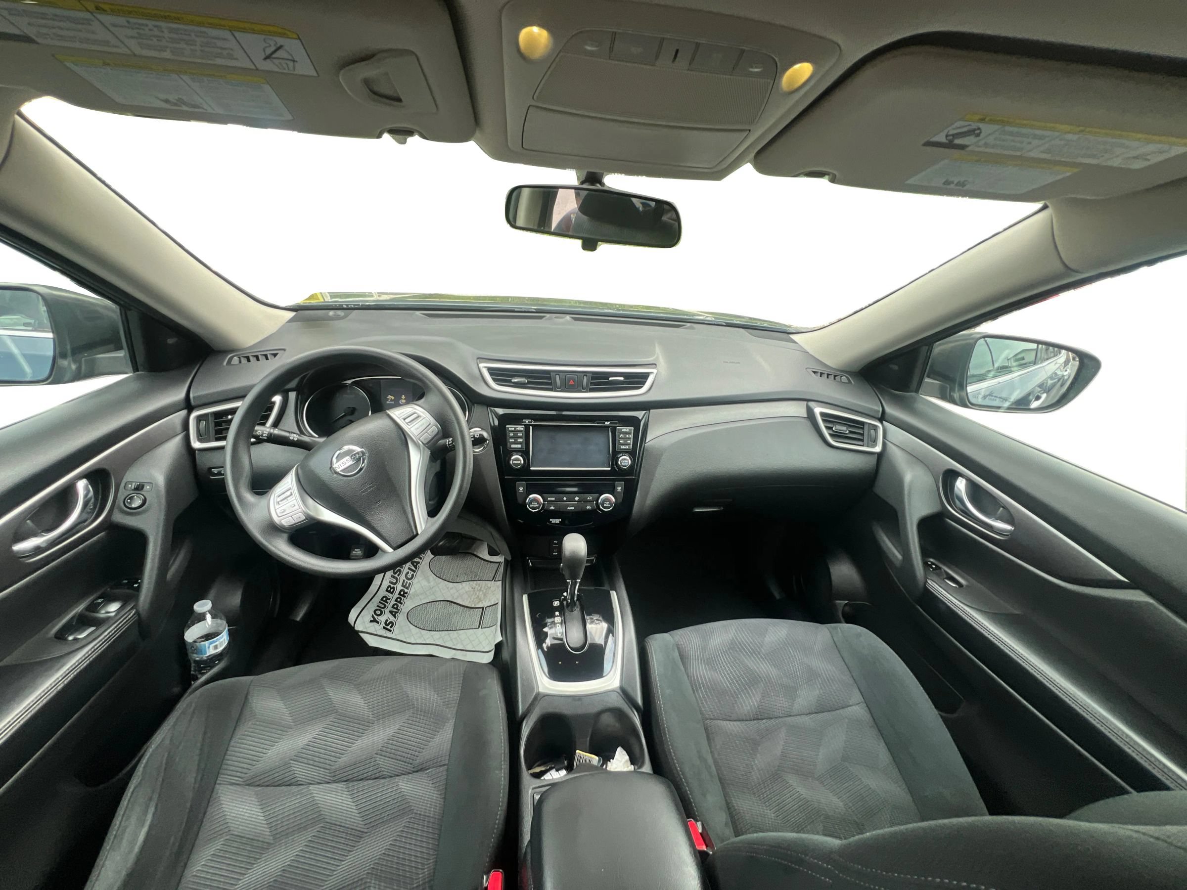 Used 2016 Nissan Rogue SV w/ SV Premium Package AWD/4WD image 21