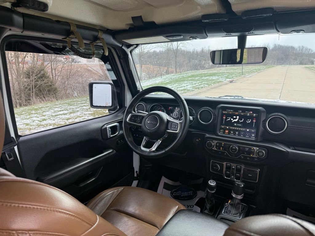 Used 2021 Jeep Wrangler Unlimited Sahara w/ Cold Weather Group image 21