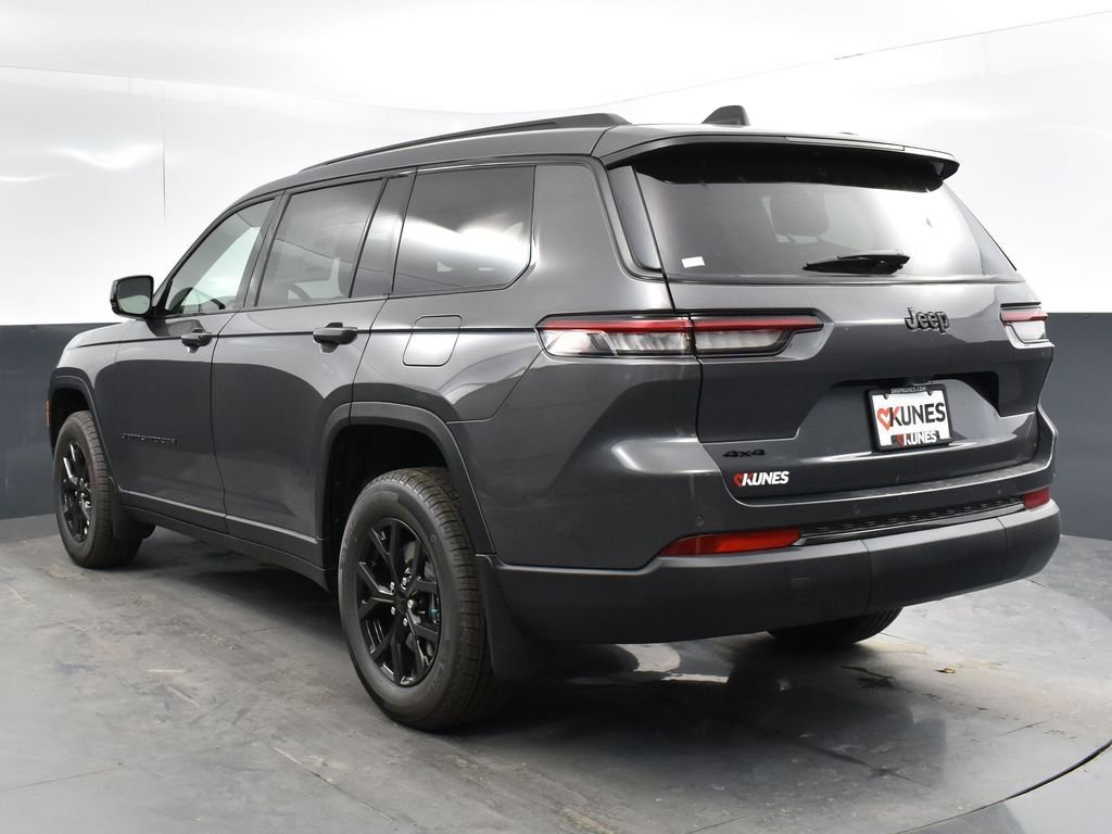 Used 2025 Jeep Grand Cherokee L Altitude image 7