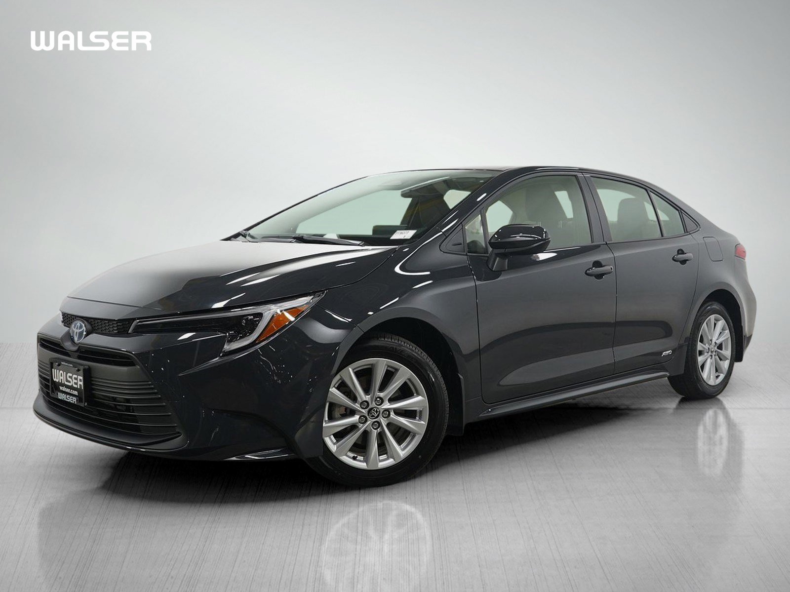 Used 2025 Toyota Corolla LE image 1