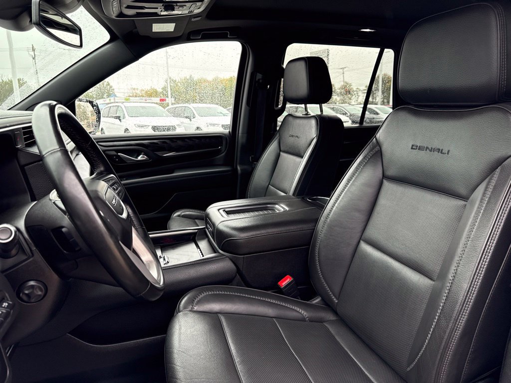 Used 2024 GMC Yukon Denali AWD/4WD image 33