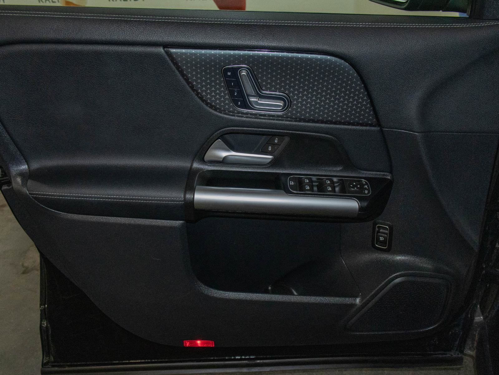 Used 2025 Mercedes-Benz GLA 250 image 10