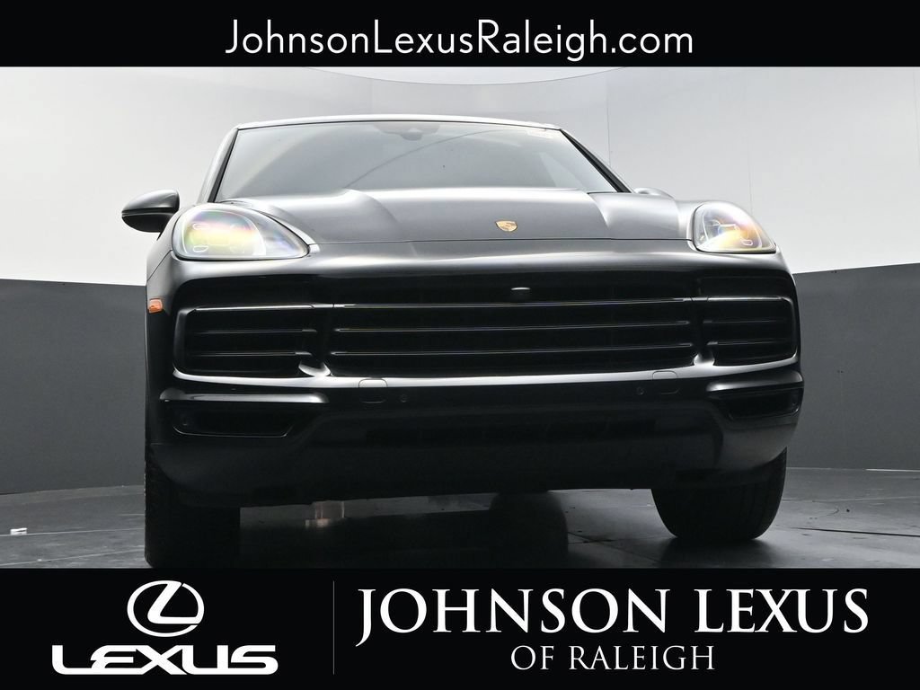Used 2020 Porsche Cayenne AWD/4WD image 16