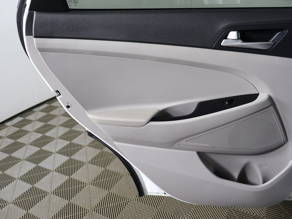 Used 2020 Hyundai Tucson SE image 19