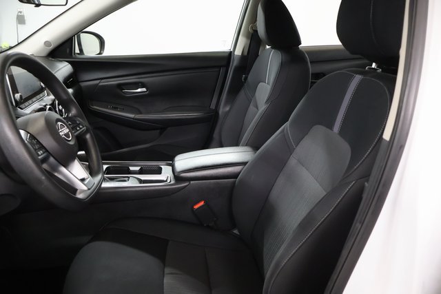 Used 2024 Nissan Sentra SV FWD image 11