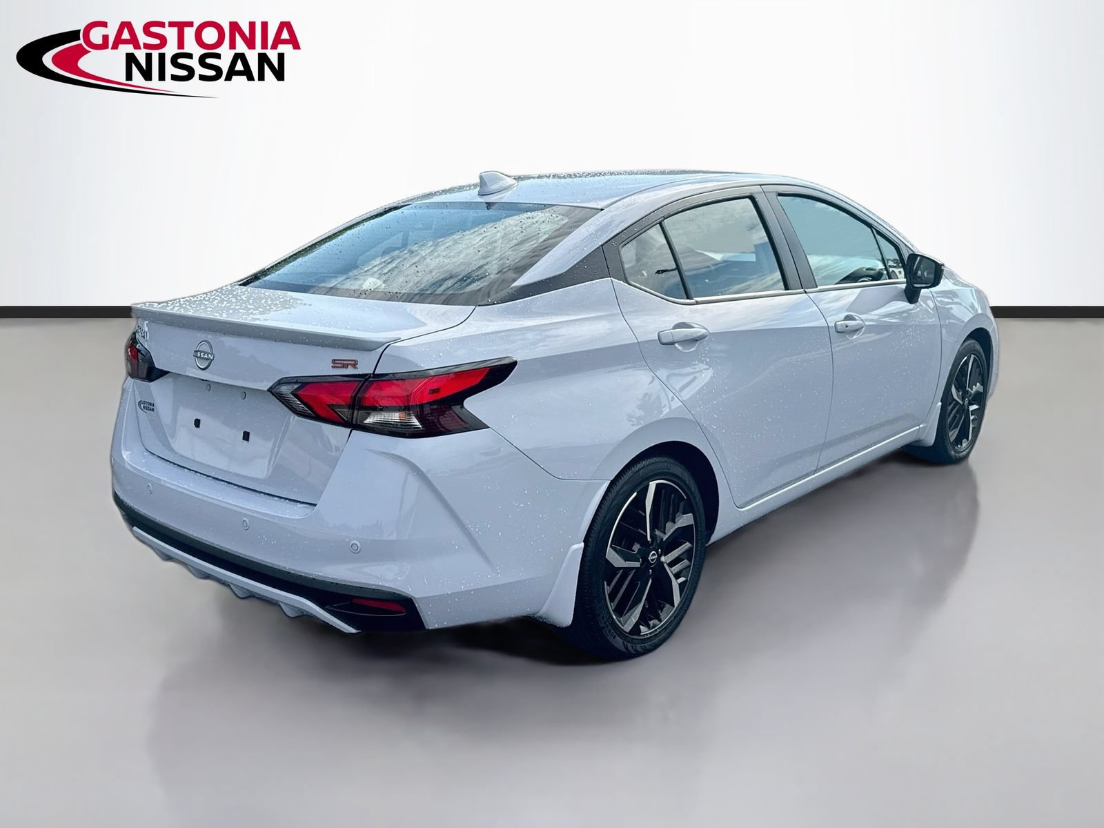 Used 2025 Nissan Versa SR w/ Trunk Package FWD image 9