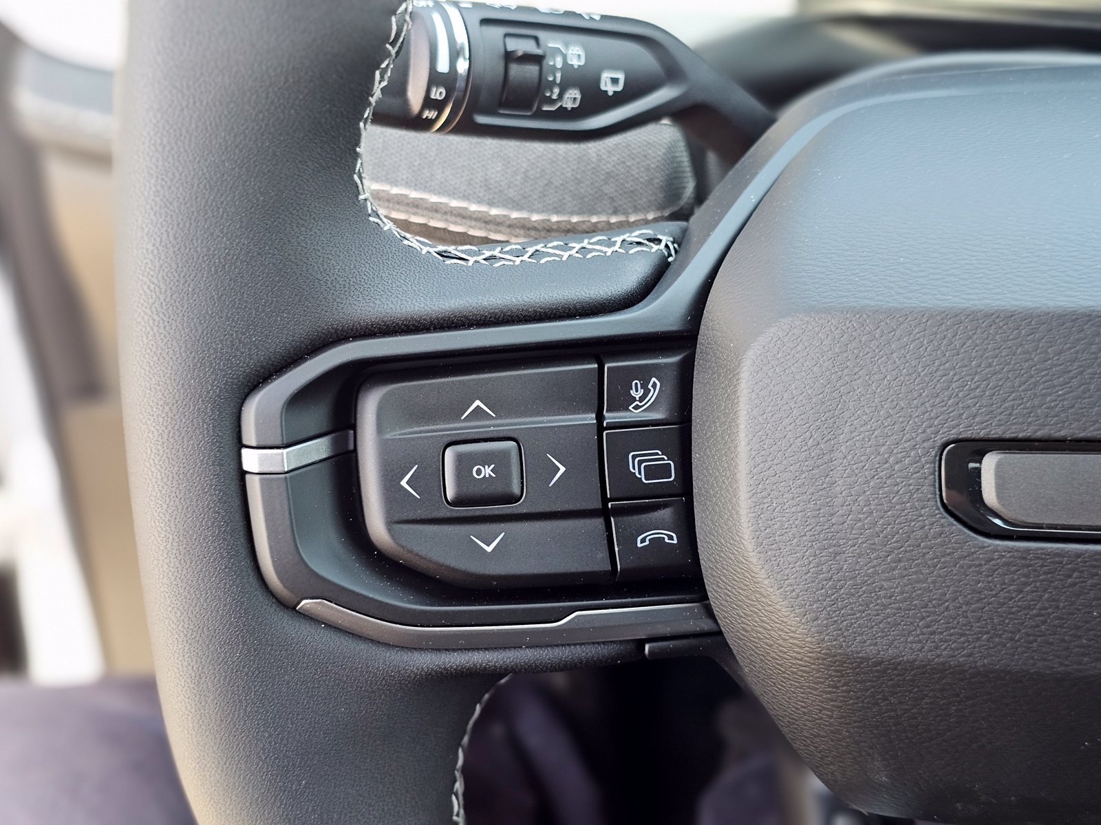 New 2026 Jeep Cherokee Laredo AWD/4WD image 19