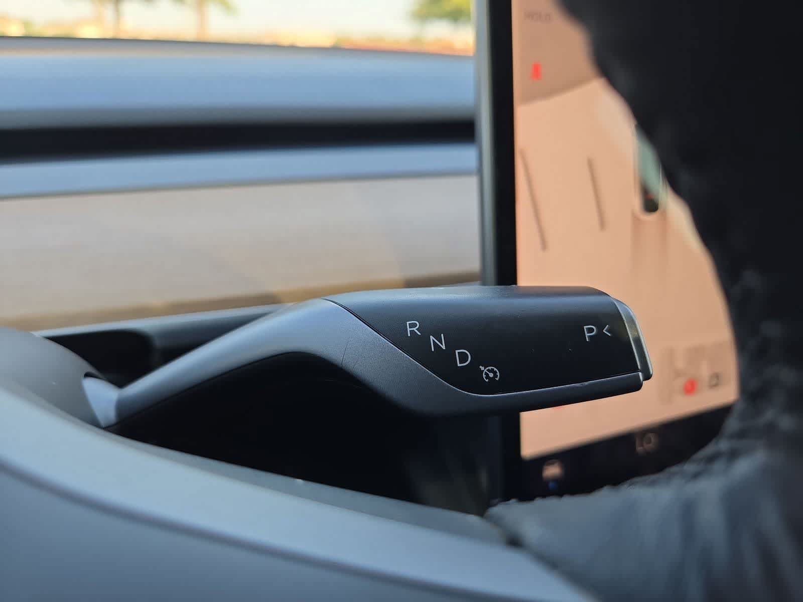 Used 2023 Tesla Model Y AWD image 28