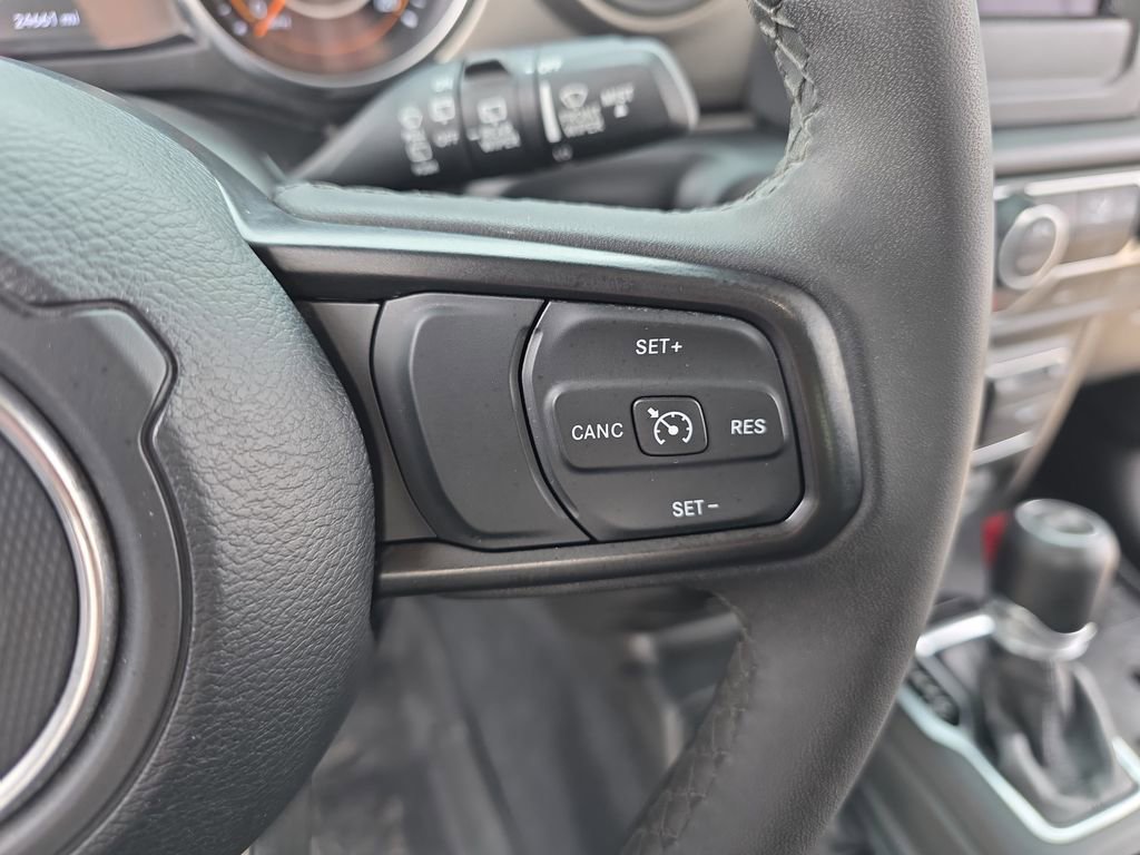 Used 2023 Jeep Wrangler Unlimited Sport AWD/4WD image 17