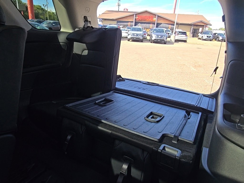 New 2025 Nissan Pathfinder Platinum w/ Lighting Package (N92) image 45