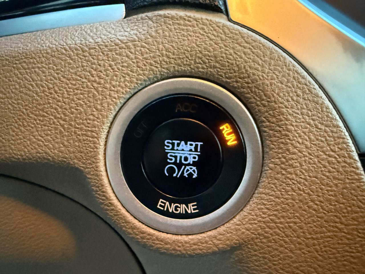Used 2014 Chrysler 300 image 31