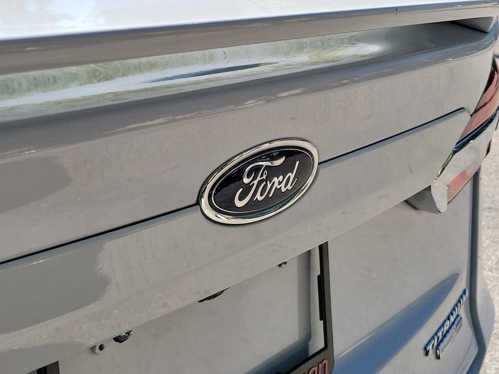 Used 2019 Ford Fusion Titanium image 10