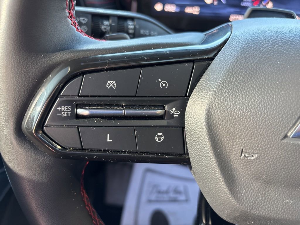 Used 2024 Chevrolet Traverse RS image 27