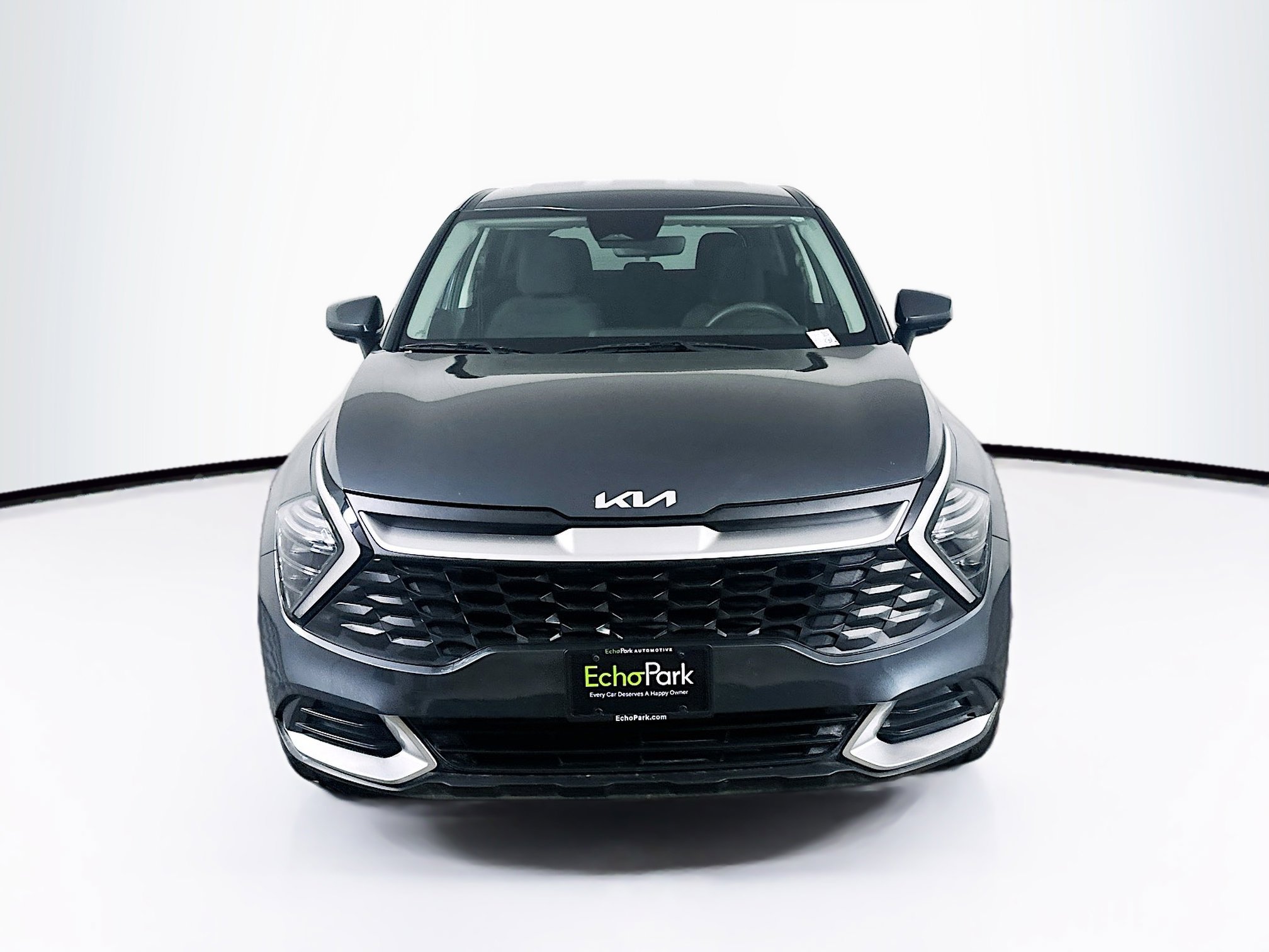 Used 2025 Kia Sportage LX image 2