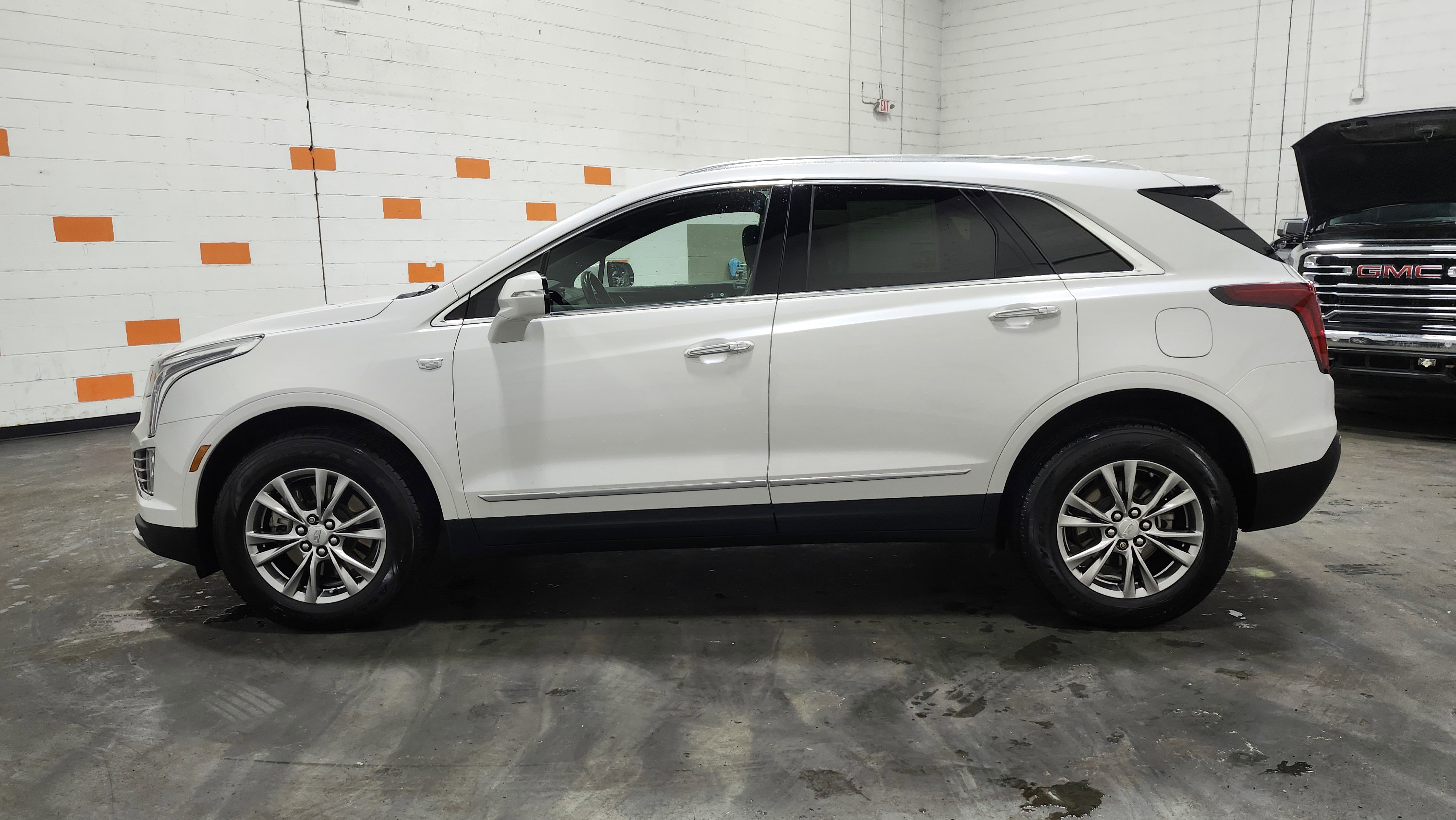 Used 2021 Cadillac XT5 Premium Luxury image 6