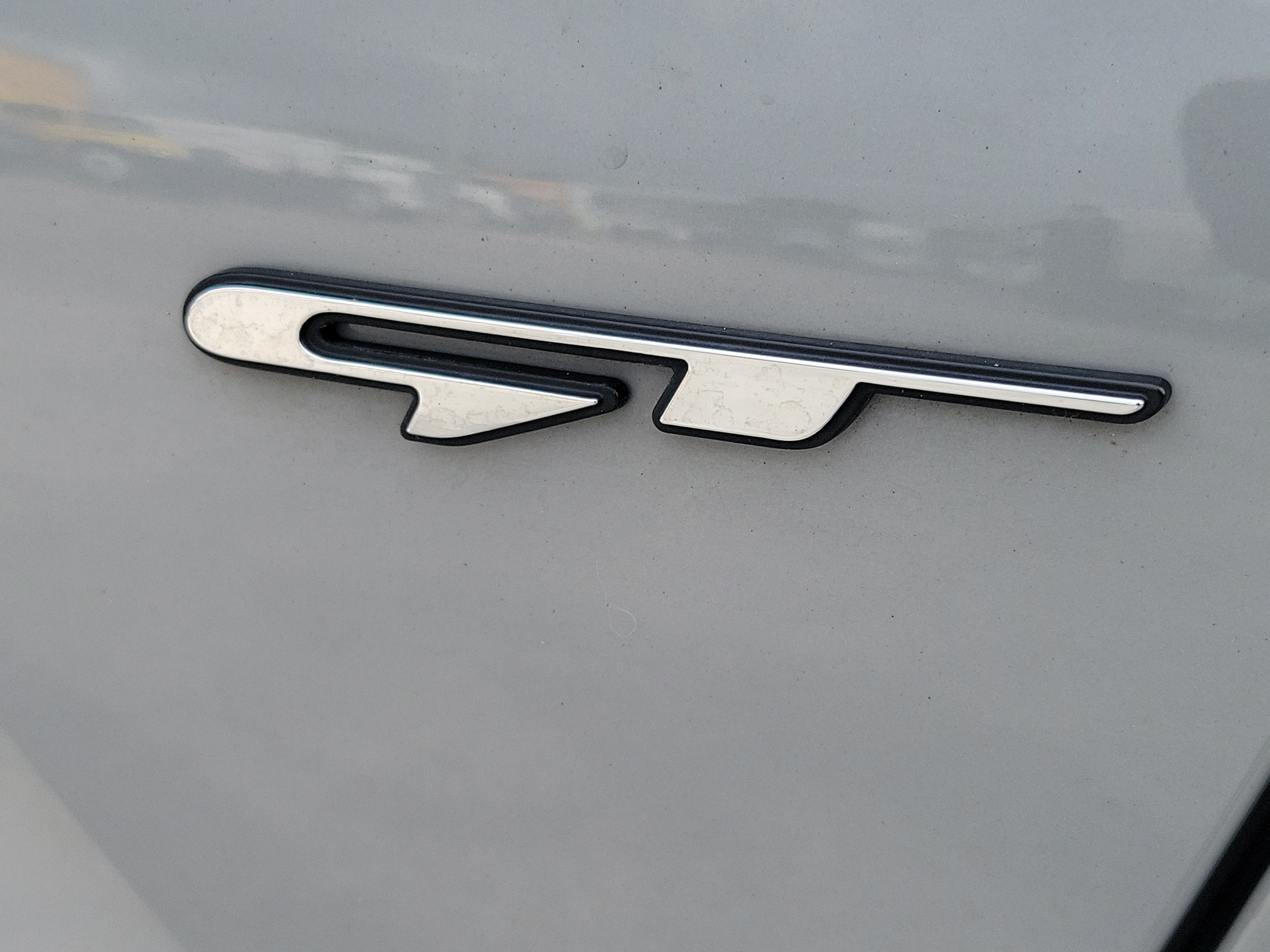 Used 2020 Kia Stinger GT1 RWD image 12