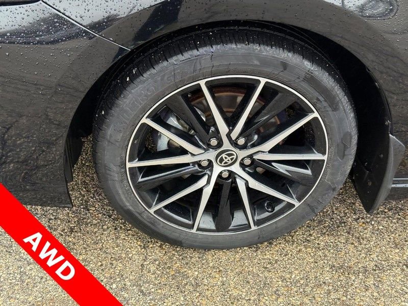 Used 2024 Toyota Camry SE image 10