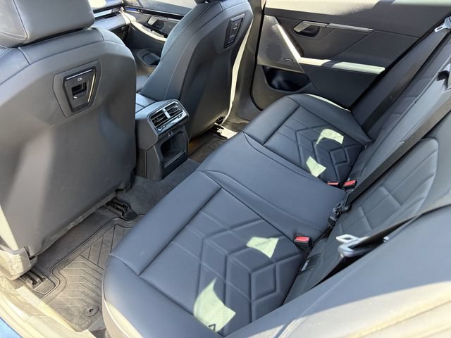 Used 2026 BMW 530i w/ Premium Package RWD image 16