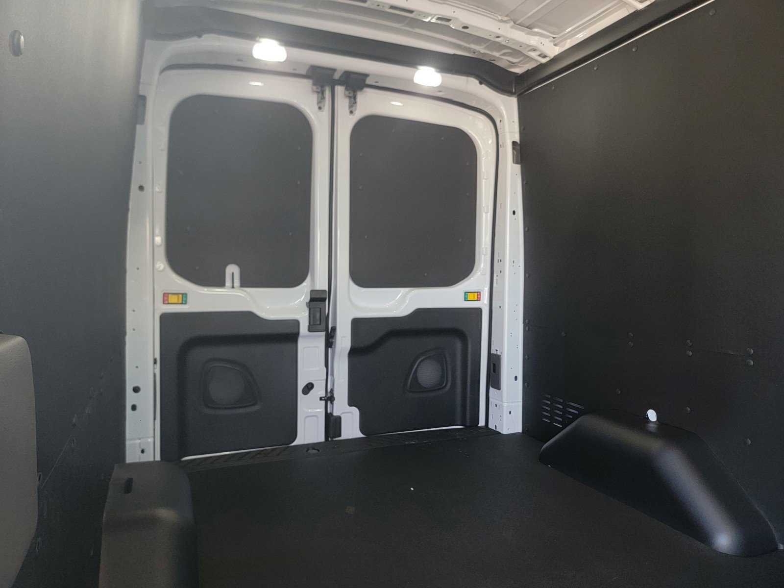 New 2026 Ford Transit 250 148 Medium Roof w/ Load Area Protection Package image 10