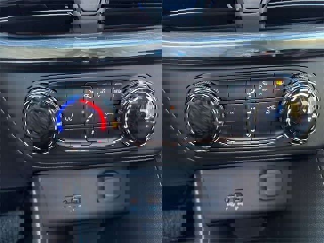 Used 2024 Buick Encore GX Preferred image 19