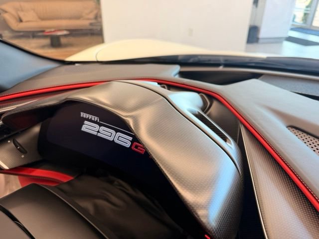 Used 2025 Ferrari 296 GTS RWD image 32