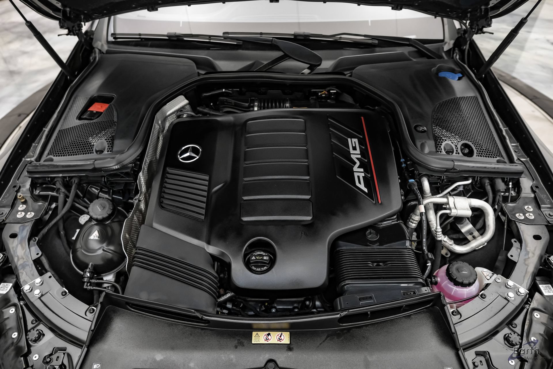 Used 2022 Mercedes-Benz AMG GT 43 image 4