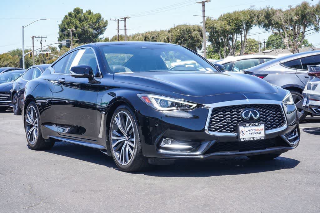Used 2022 INFINITI Q60 3.0t Luxe w/ Essential Package RWD image 3